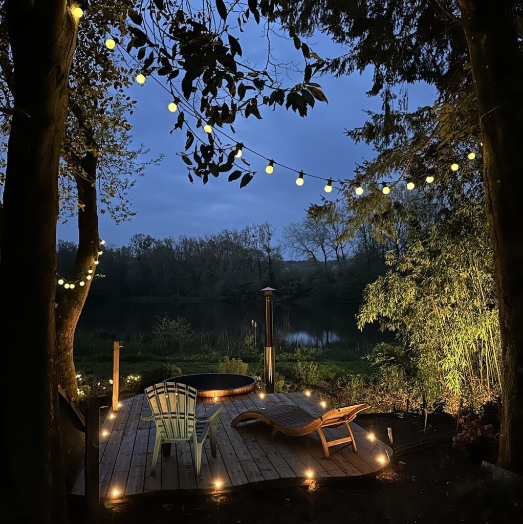 Bain nordique sous les étoiles