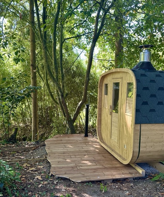 Exterieur du sauna au feu de bois – espace bien-être Les Reflets Roz, Côtes-d'Armor, Bretagne