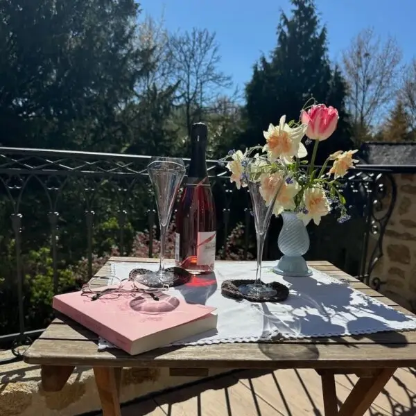 Terrasse privée de la chambre L'Empire des Songes – Les Reflets Roz, Bretagne
